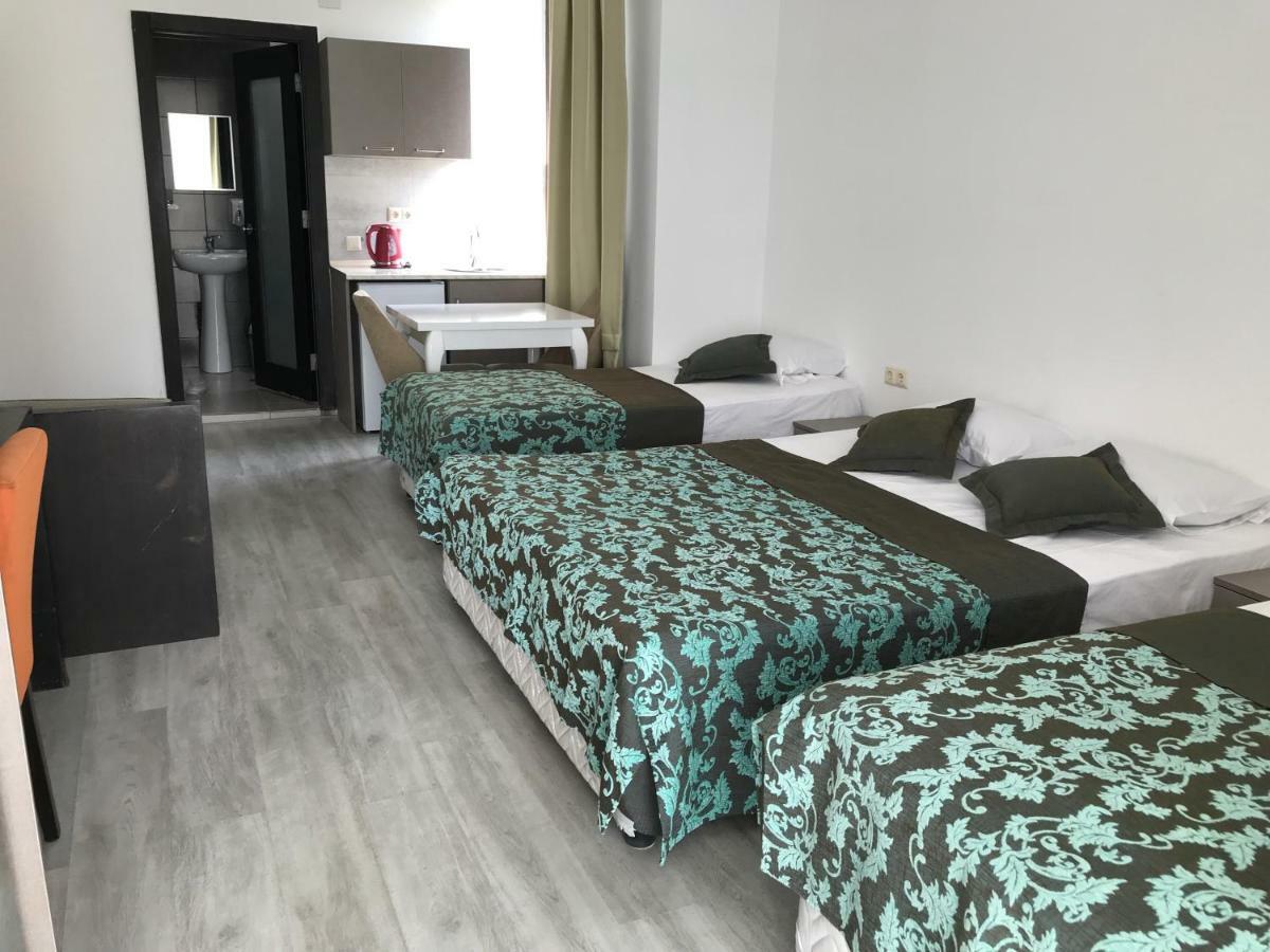 Guesthouse Data Gonio Luaran gambar